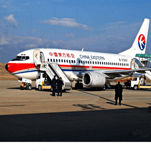 呼和浩特白塔航空运输航空快运业稳步发展的原因是什么？